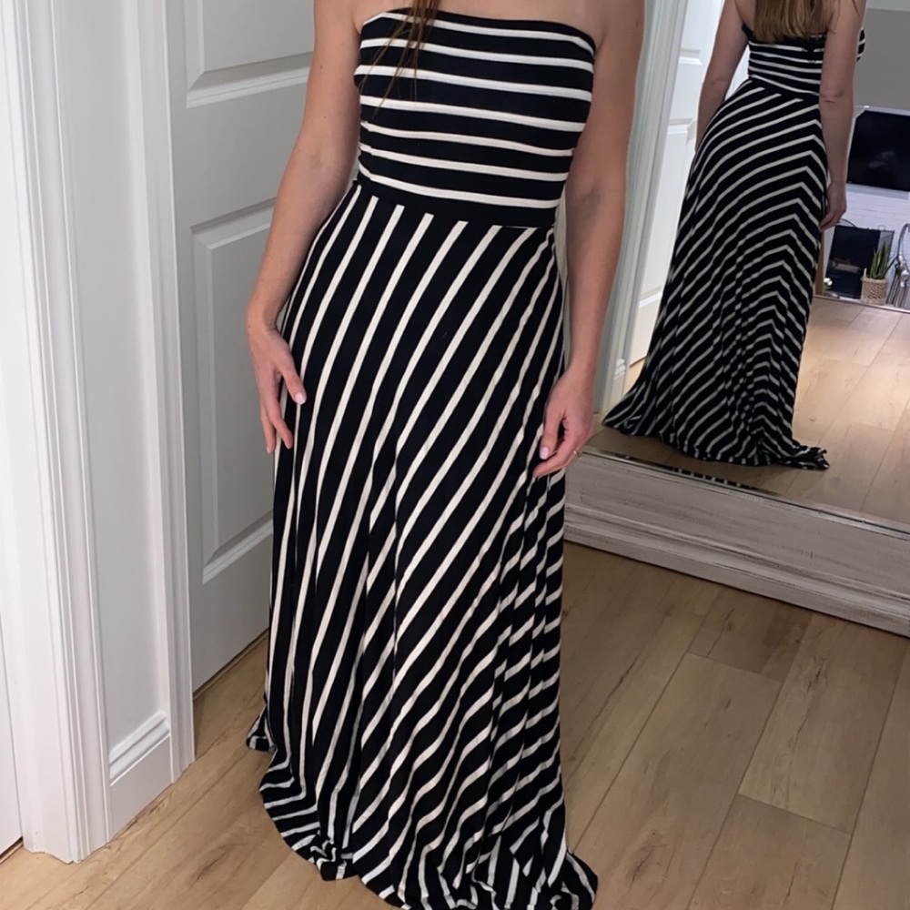 Strapless dress